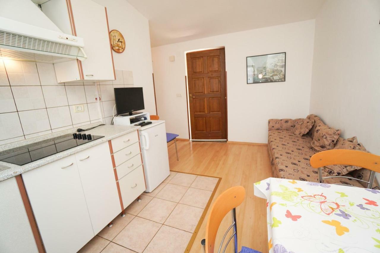 Apartment Sandra Umago Esterno foto