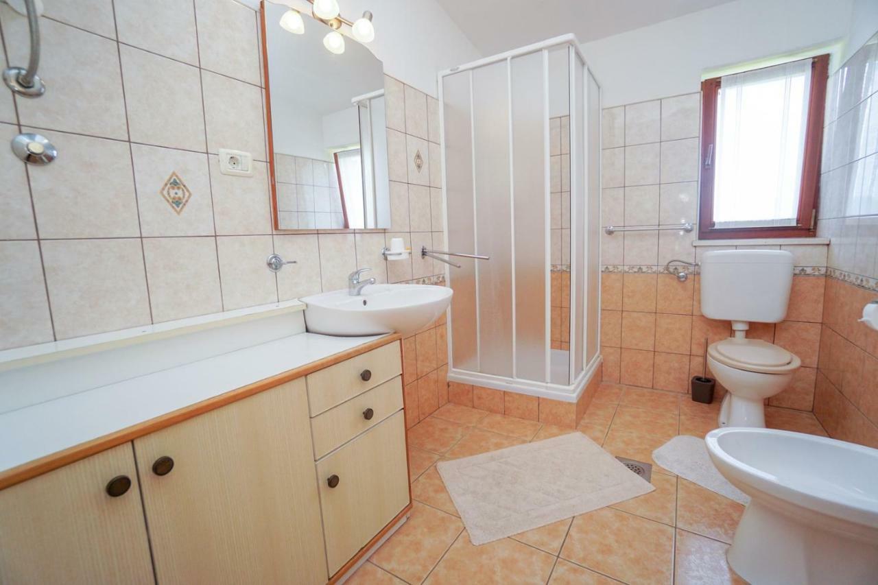 Apartment Sandra Umago Esterno foto