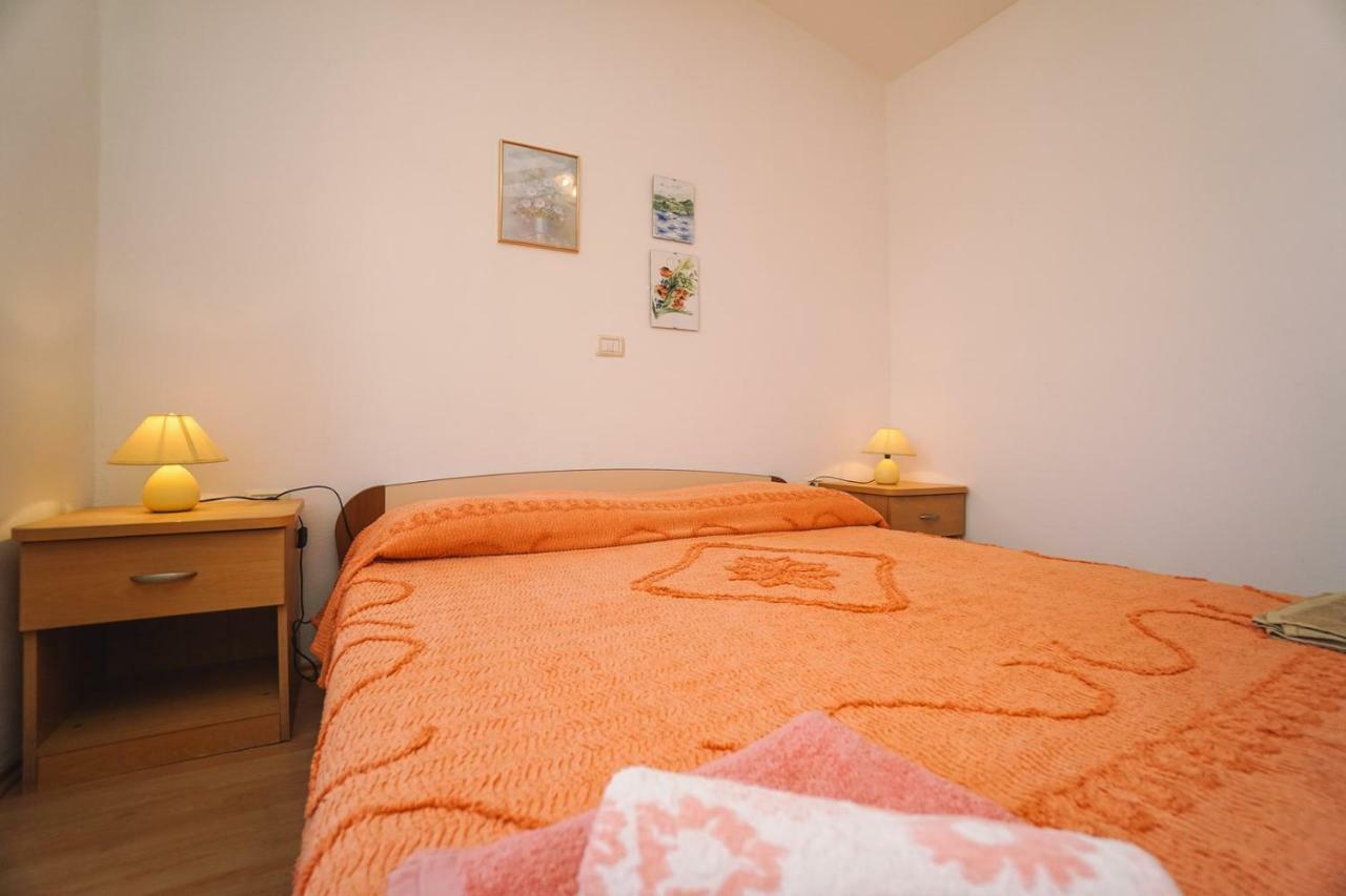 Apartment Sandra Umago Esterno foto