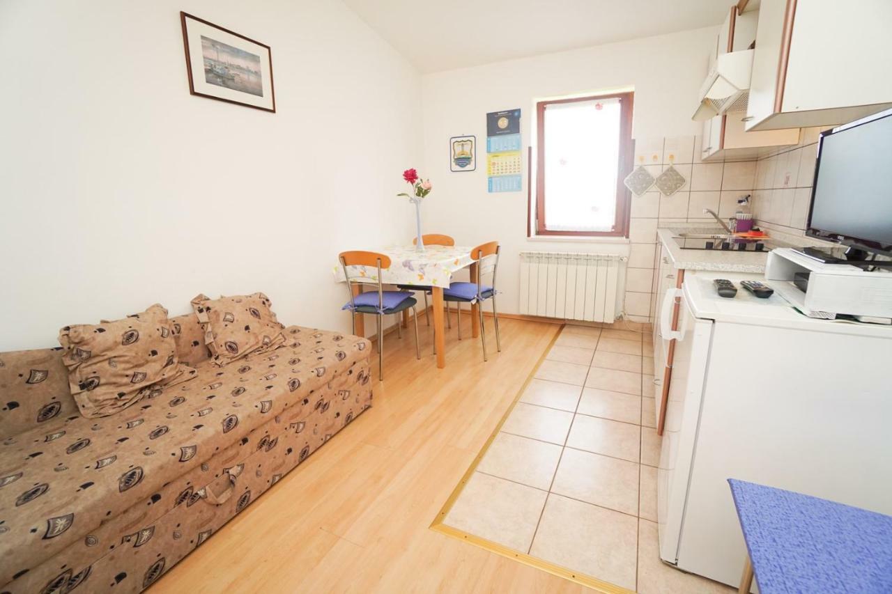 Apartment Sandra Umago Esterno foto